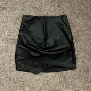 zara leather skirt - xs